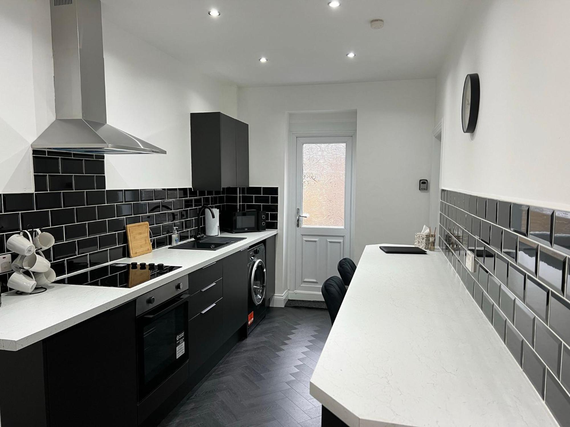 Newly Refurbished 6 Person En-Suite Apartment Tyne & Wear Newcastle Upon Tyne Killingworth Ngoại thất bức ảnh
