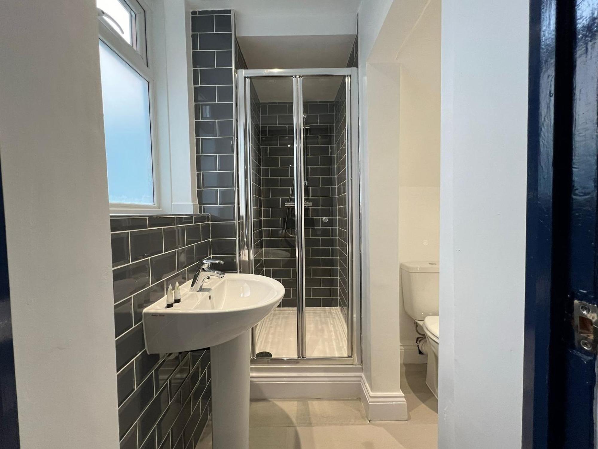 Newly Refurbished 6 Person En-Suite Apartment Tyne & Wear Newcastle Upon Tyne Killingworth Ngoại thất bức ảnh